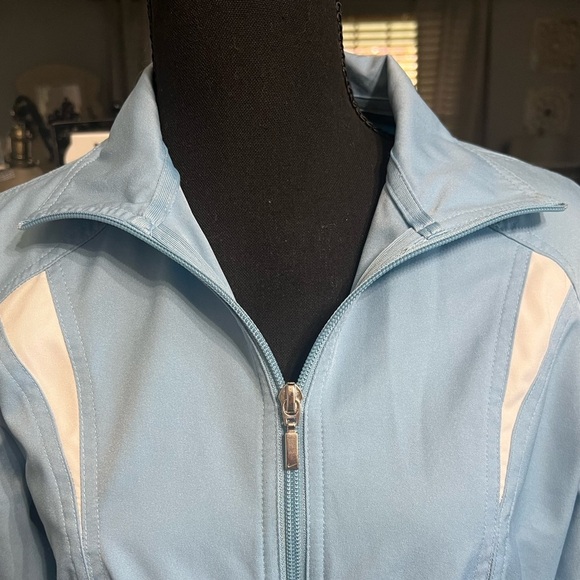 EUC- Nike Women’s Light Blue Full Zip Track, Run, Gym  Size M - Picture 3 of 9